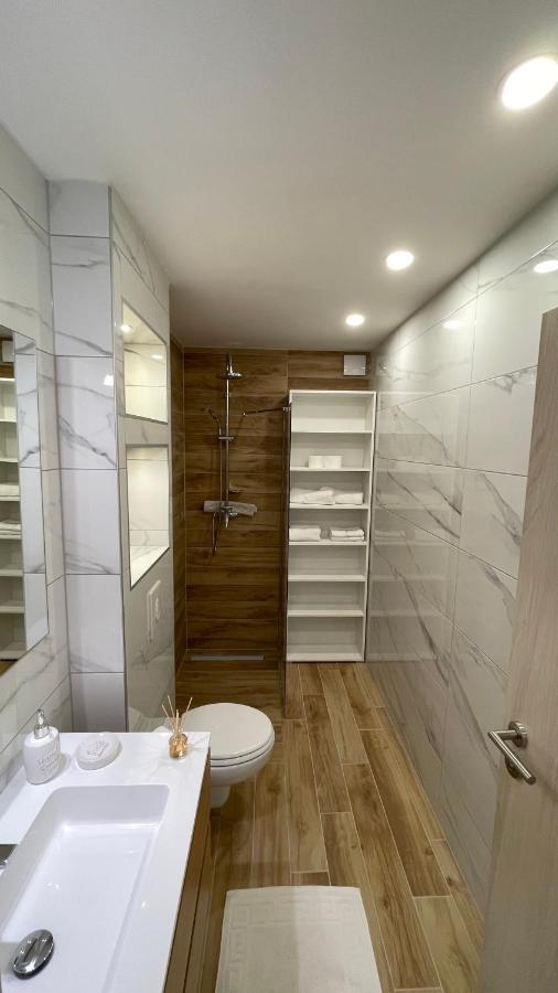 Luxury Apartman Bili Подгора Екстериор снимка