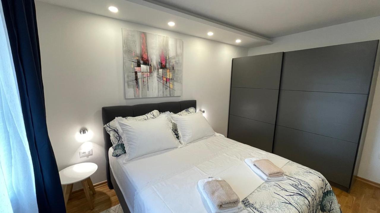 Luxury Apartman Bili Подгора Екстериор снимка