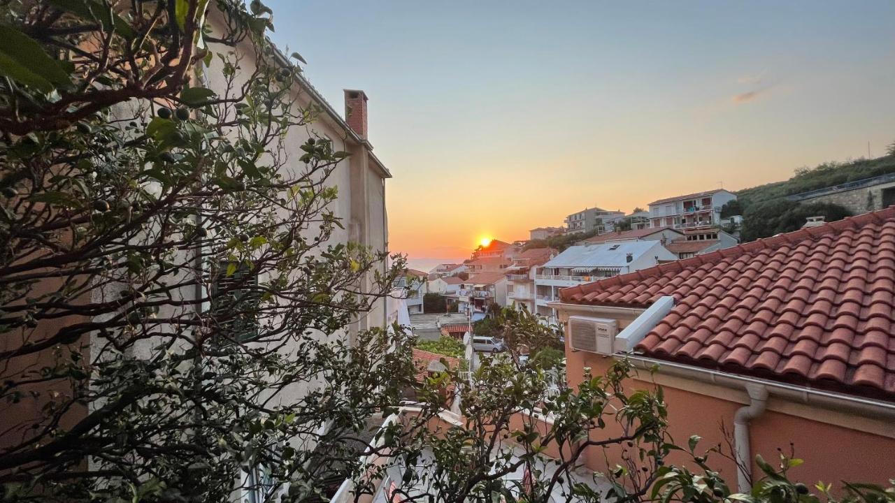 Luxury Apartman Bili Подгора Екстериор снимка