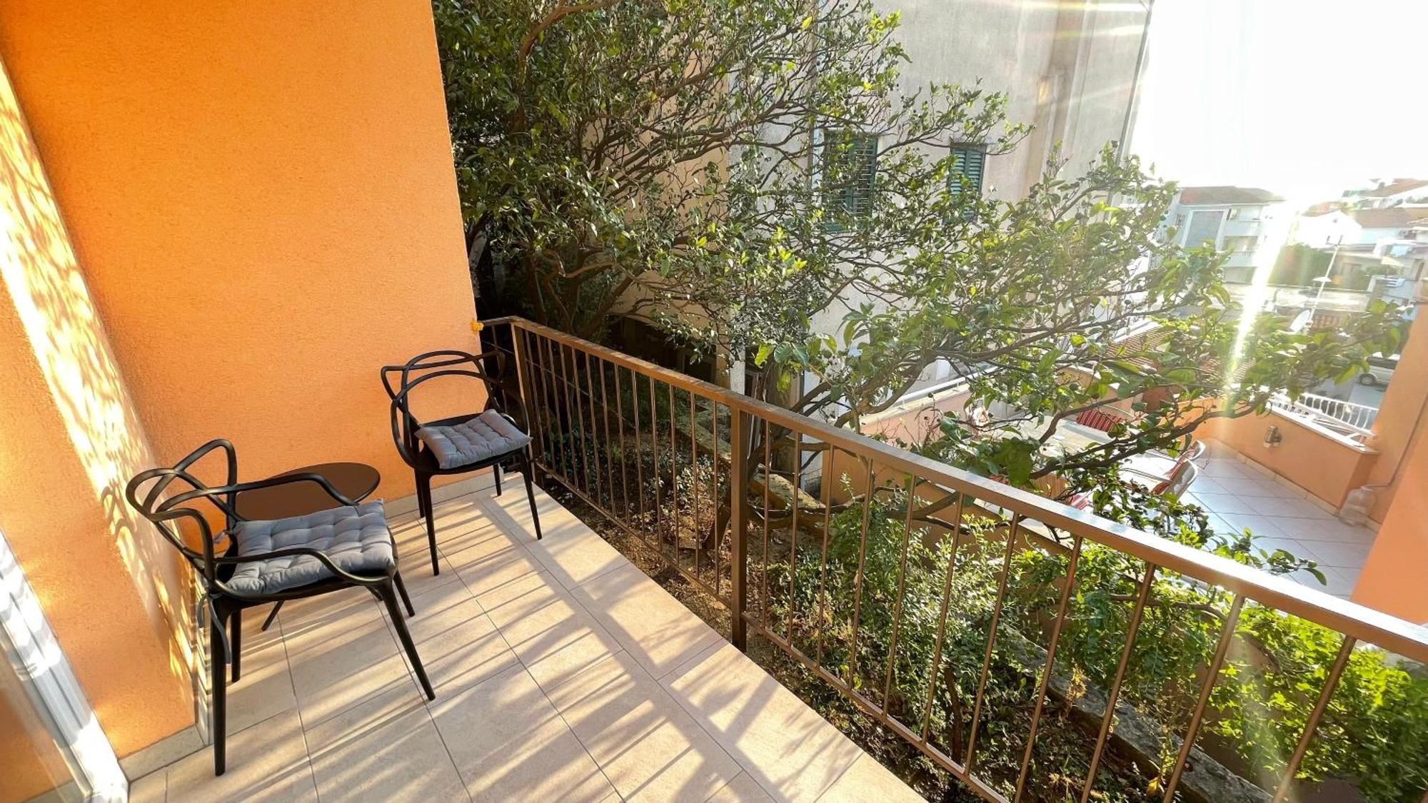 Luxury Apartman Bili Подгора Екстериор снимка